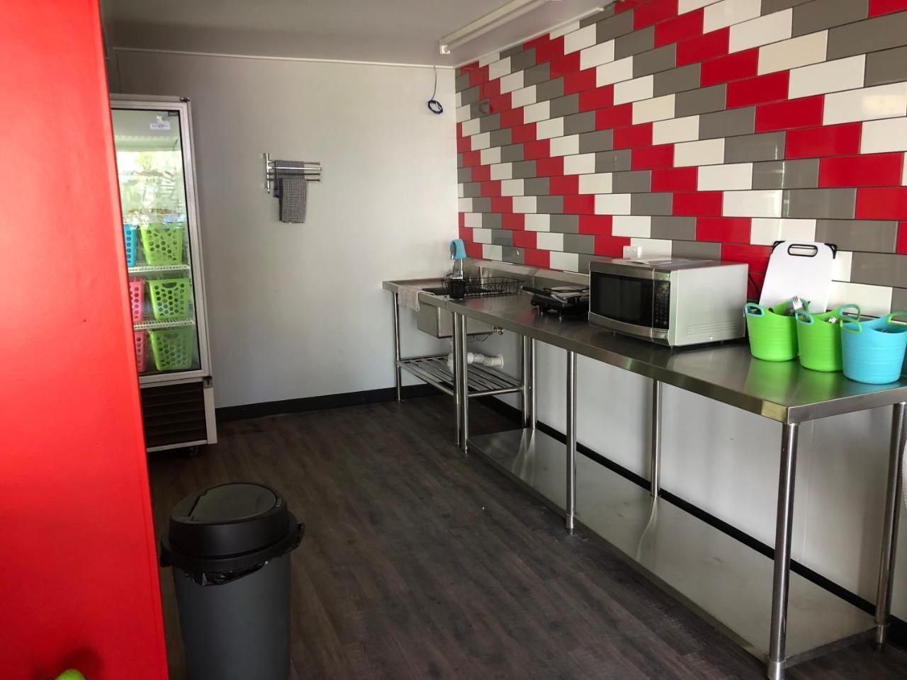 הוסטל קאירנס Reef Backpackers מראה חיצוני תמונה