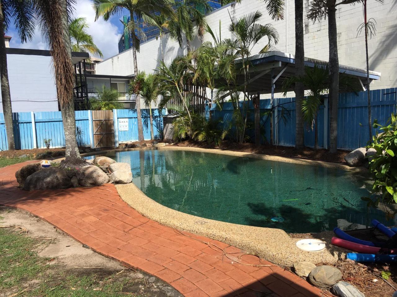 הוסטל קאירנס Reef Backpackers מראה חיצוני תמונה