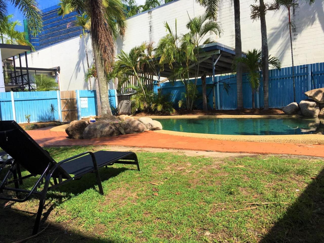 הוסטל קאירנס Reef Backpackers מראה חיצוני תמונה