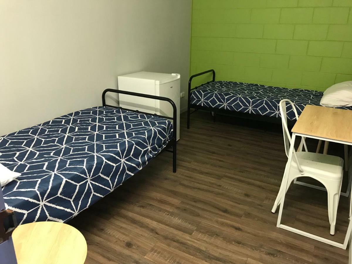 הוסטל קאירנס Reef Backpackers מראה חיצוני תמונה